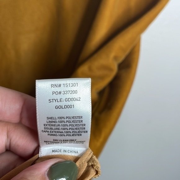 Good American Dress Midi Sleeveless Spaghetti StrapV Neck Silt Gold Yellow 3/L - Picture 6 of 8